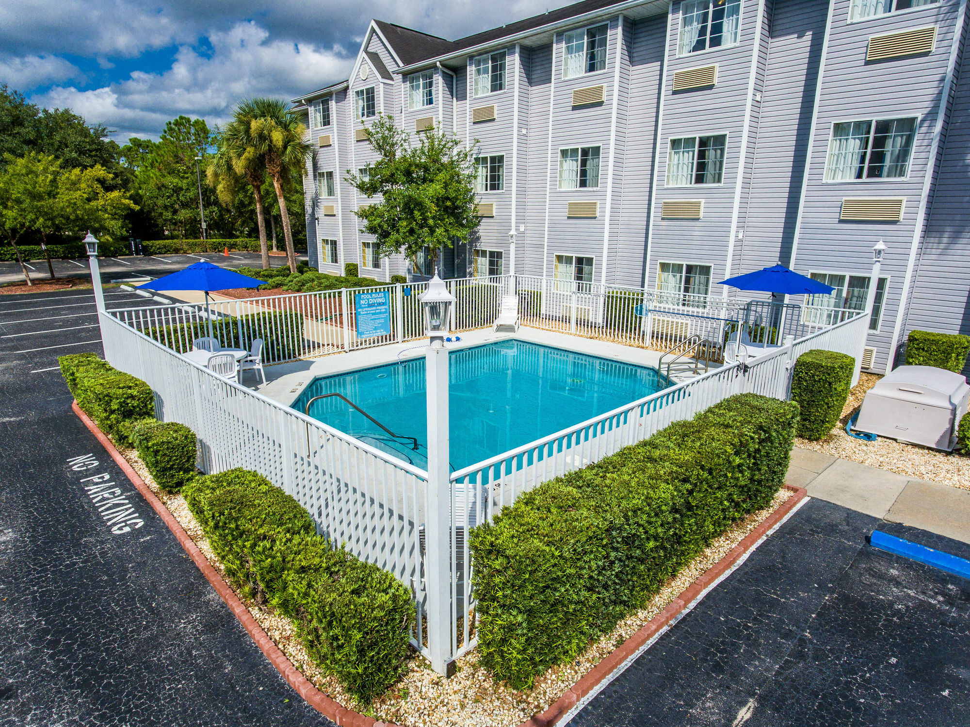 Microtel Inn & Suites By Wyndham Palm Coast I-95 Exterior photo